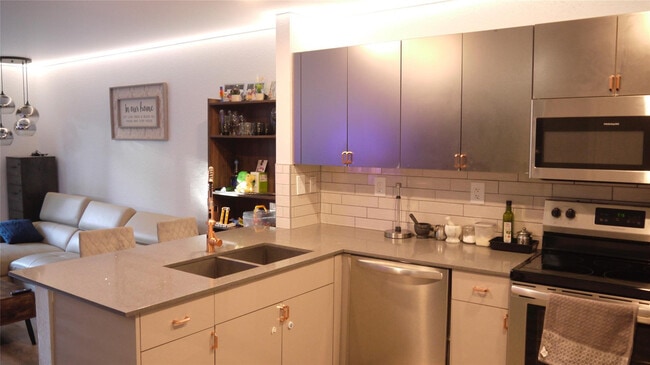 Building Photo - 3046 SW 129th Terrace