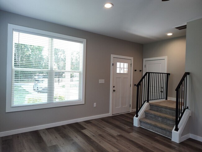 Building Photo - Move-in ready 4-bedroom, 2.5-bathroom home!