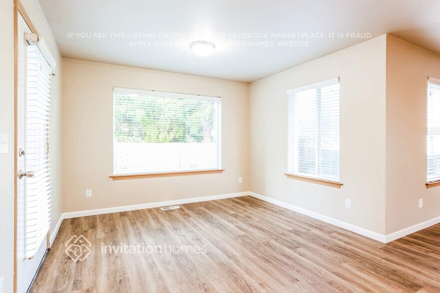 Building Photo - 8006 Upper Ridge Rd