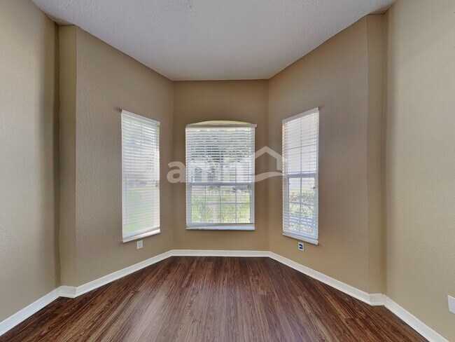 Building Photo - 1591 Crawford Dr