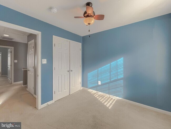 Building Photo - 45571 Catalina Ln