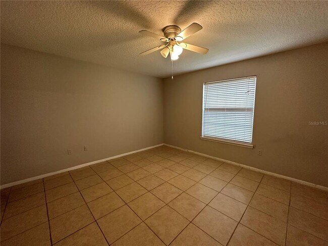 Building Photo - 112 Reserve Cir