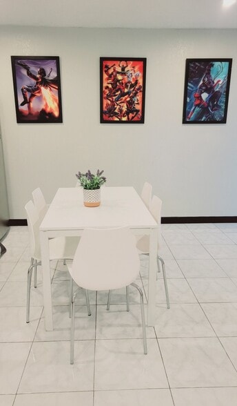 Building Photo - 12802 Lemonwood Ln