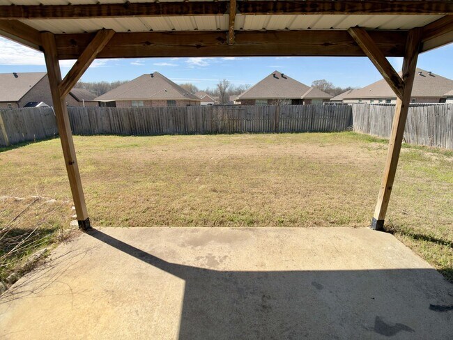 Building Photo - 6023 Beaver Run Ln