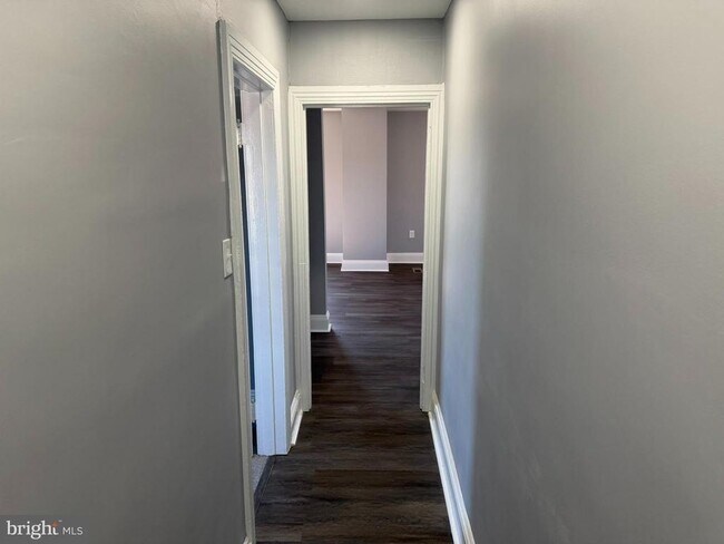 Building Photo - 124 W Butler Pike