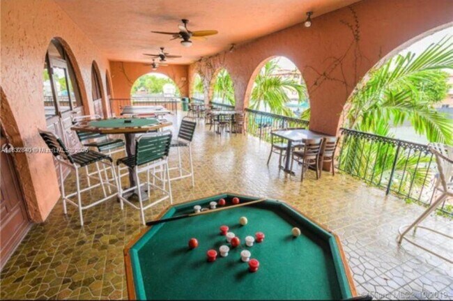 Building Photo - 630 Tennis Club Dr