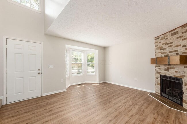 Building Photo - 3055 Glenloch Cir