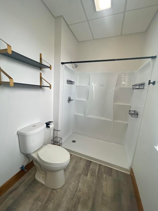 Building Photo - 902 9th St