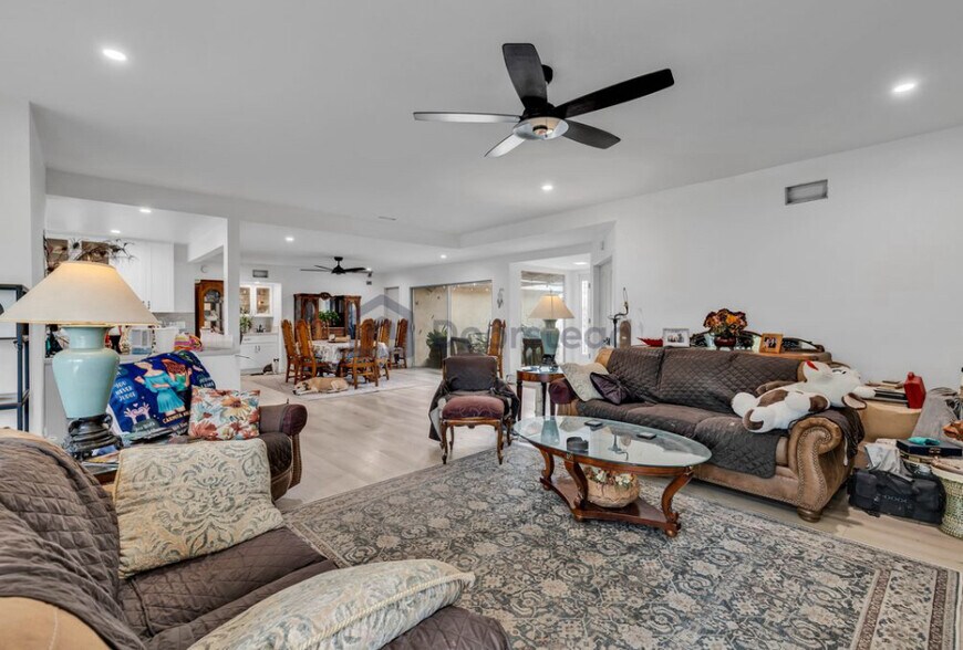 Building Photo - 20902 Mission Ln