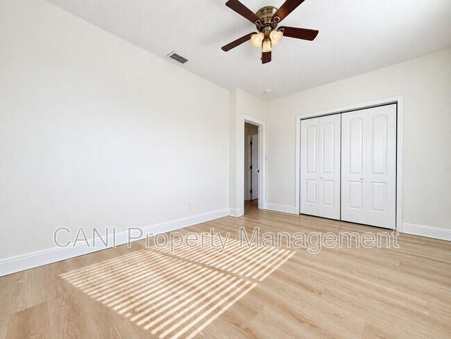 Building Photo - 2714 W Palmetto St