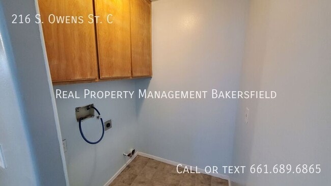 Building Photo - 216 S Owens St