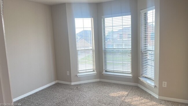 Building Photo - 1509 Weeping Willow Ln