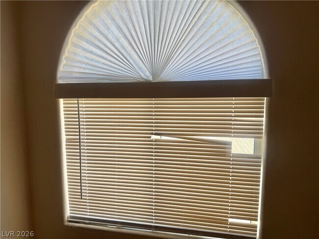 Building Photo - 7950 W Flamingo Rd