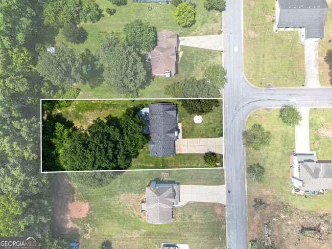 Building Photo - 11525 Matthews Trail