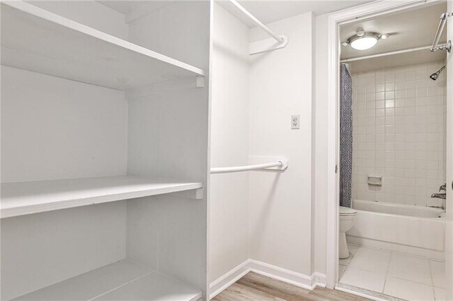 Building Photo - 111 Maison Pl NW