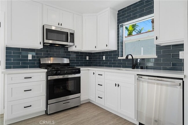 Building Photo - 18924 Sylvan St