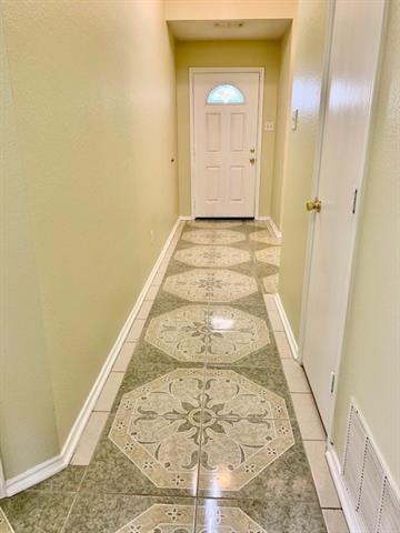 Building Photo - 3500 Crisoforo Dr