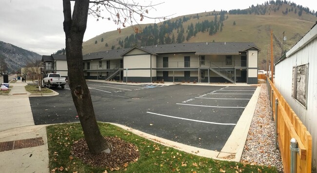 Building Photo - $1295.00/ Brand new 1 bedroom 1 bath condo
