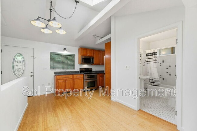 Building Photo - 245 Blue Ridge Dr