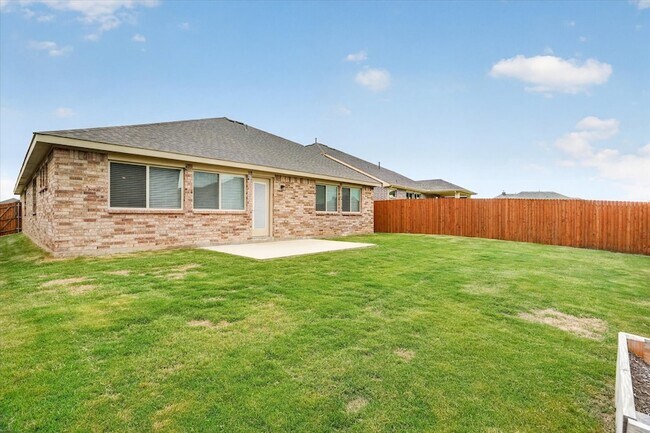 Building Photo - 925 Creekhollow Dr