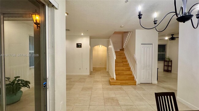 Building Photo - 2018 Shoma Dr