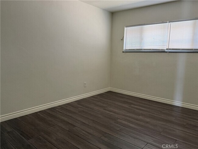 Building Photo - 313 W 44th St
