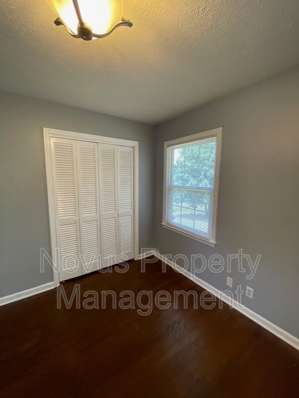 Building Photo - 271 Castleman Rd