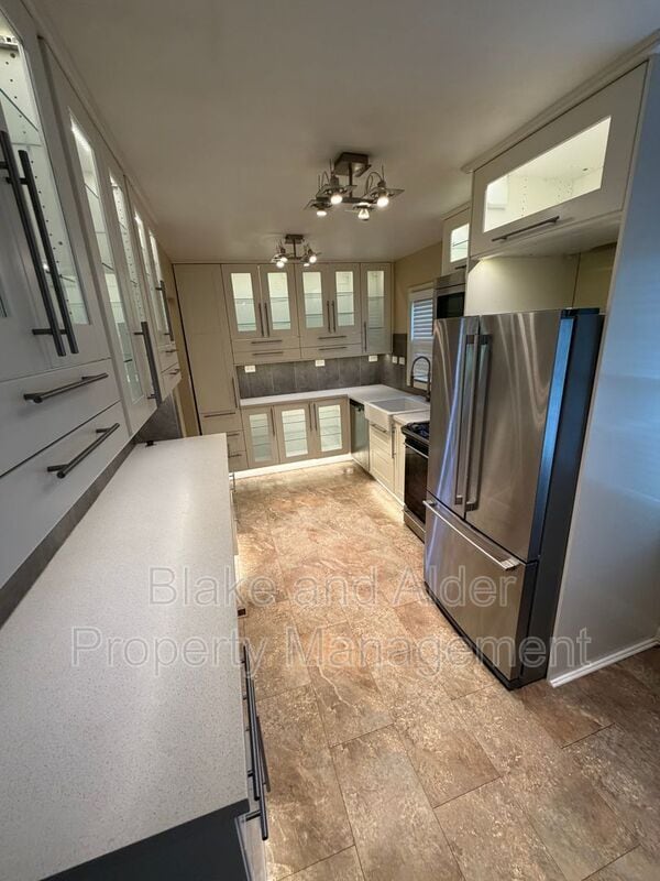 Building Photo - 5226 SE Clinton St