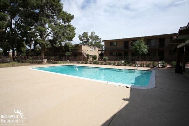 Building Photo - Cozy 1Bdm 1Ba Condo in the Heart of Las Vegas