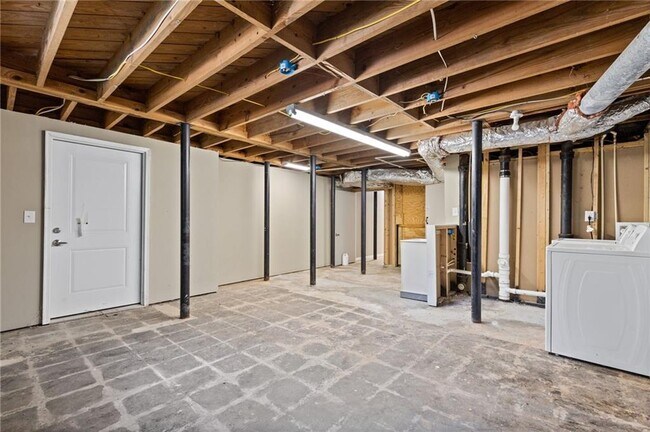 Building Photo - 3269 Pamlico Dr SW