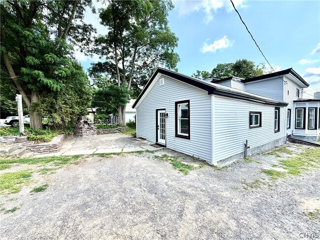 Building Photo - 4921 Jefferson St