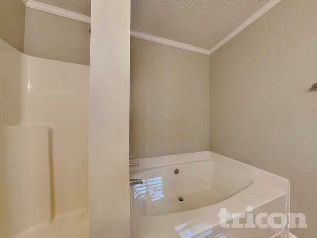 Building Photo - 1555 Mill Creek Rd