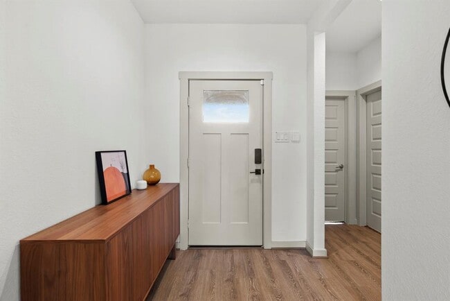 Building Photo - 29627 Ella Larchmont Ct