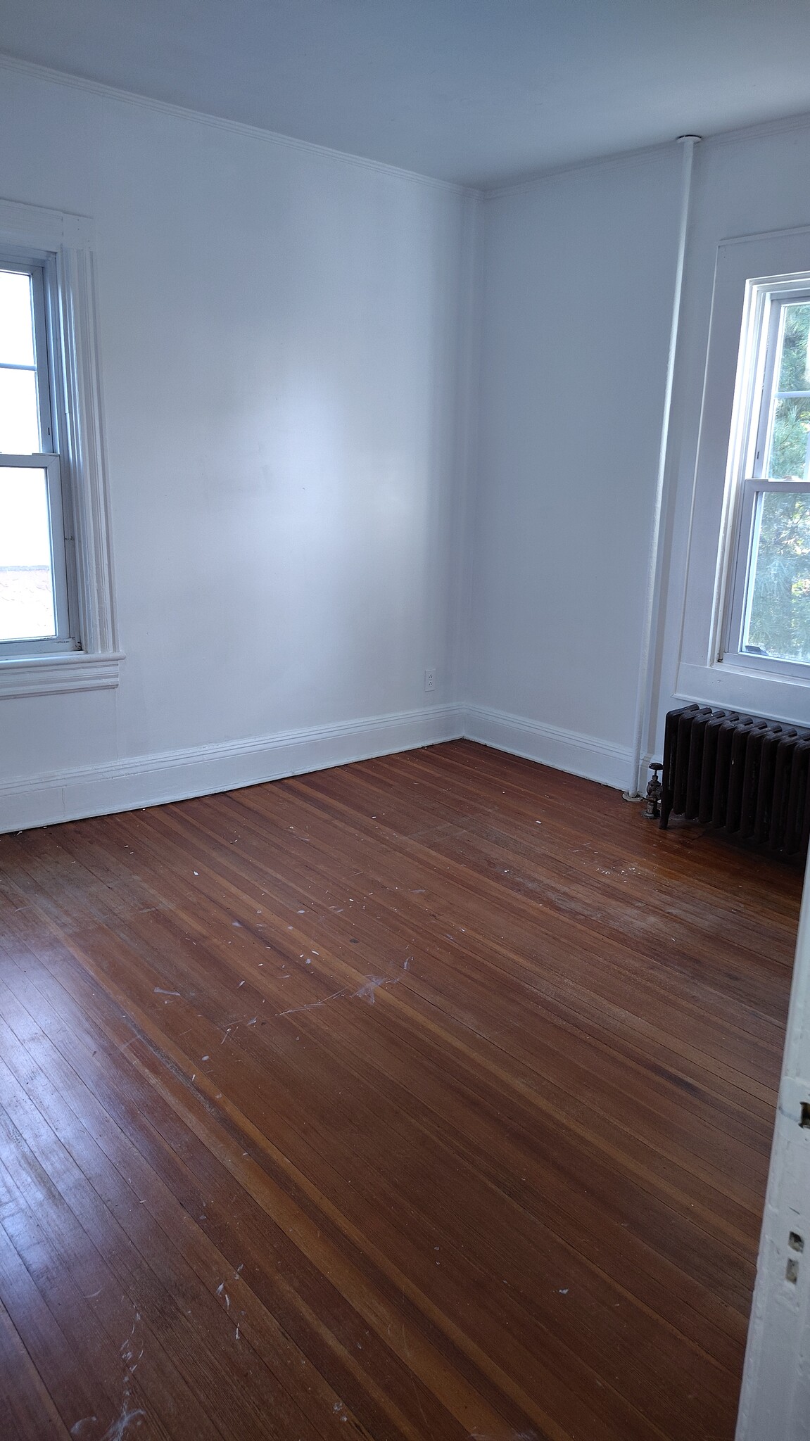 BEDROOM #2 - 4 Edmarth Pl