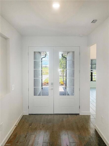 Building Photo - 19421 Hinkley Dr