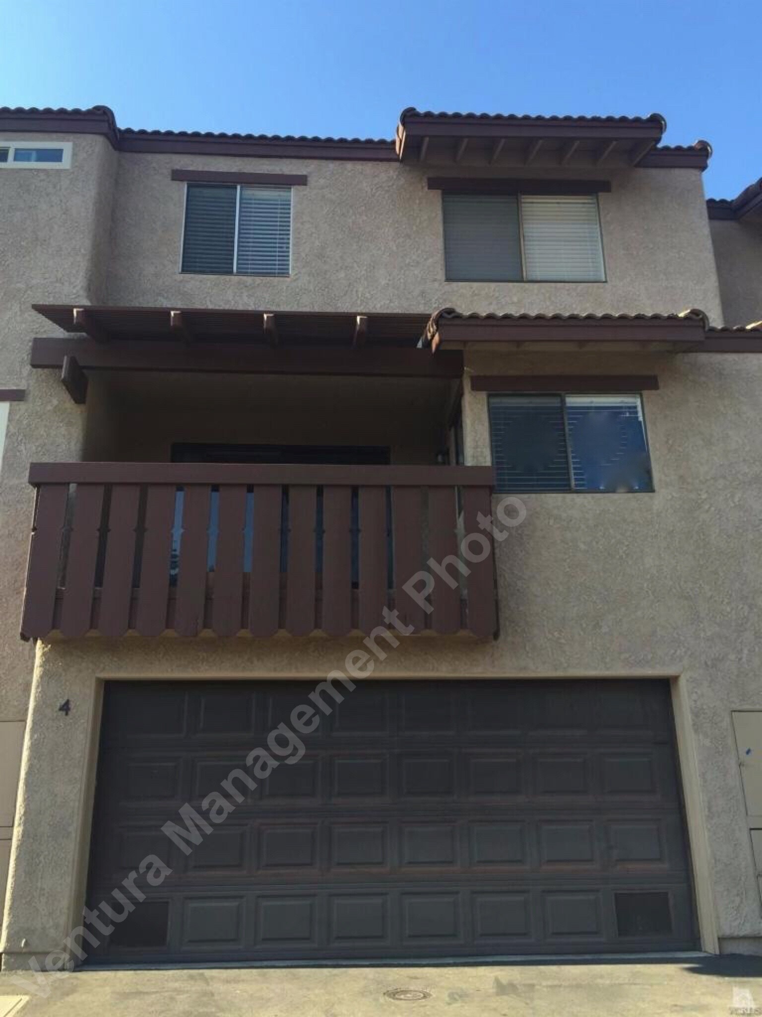Building Photo - 2420 Chandler Ave