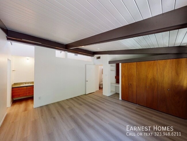 Building Photo - 12400 Rochedale Ln