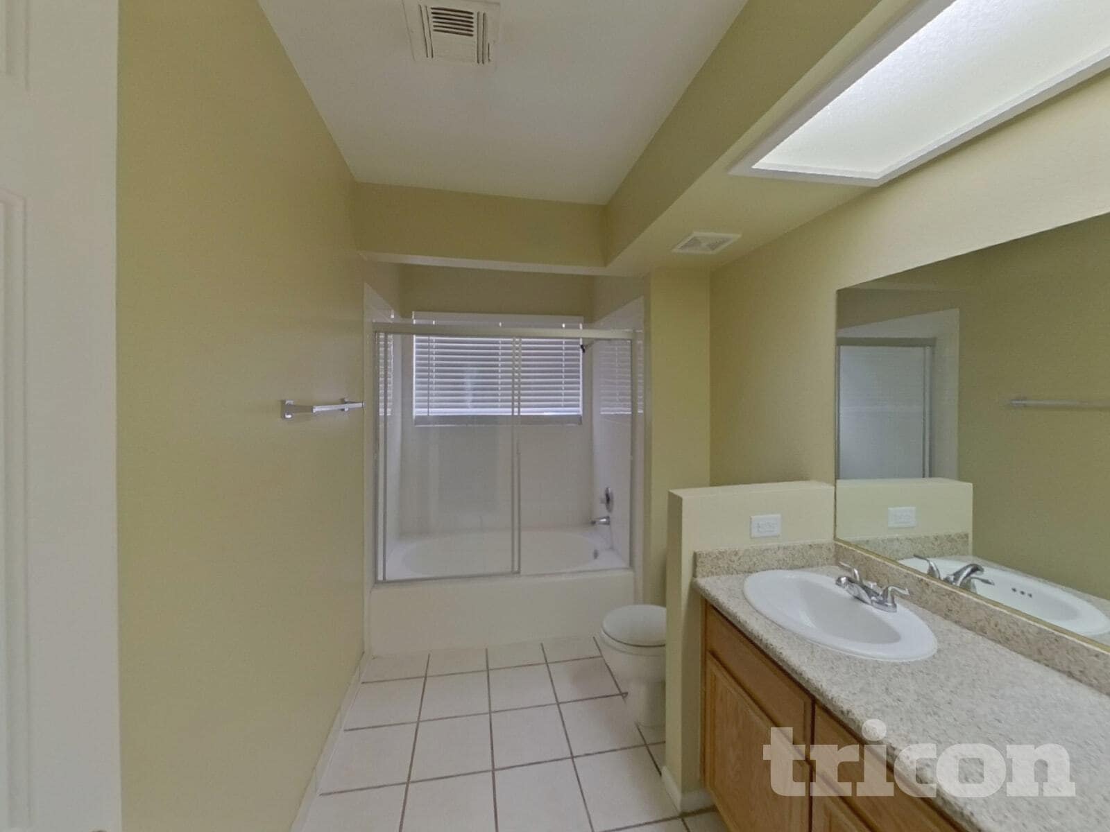 Building Photo - 2232 Ladue Dr