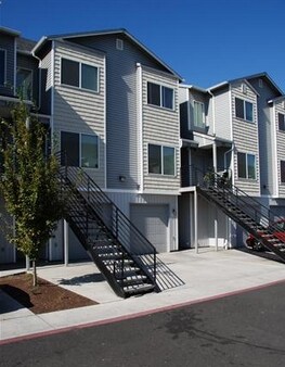 Building Photo - Sunnyview Townhomes