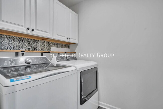 Building Photo - 1264 Canter Pl