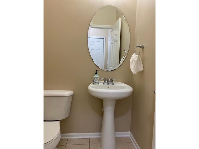 Building Photo - 5030 Archer Ln N