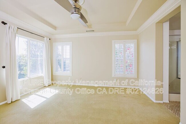 Building Photo - 3 Flowerdale