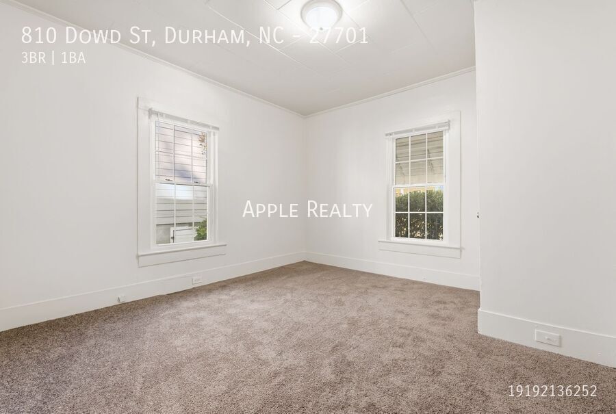 Building Photo - 810 Dowd St