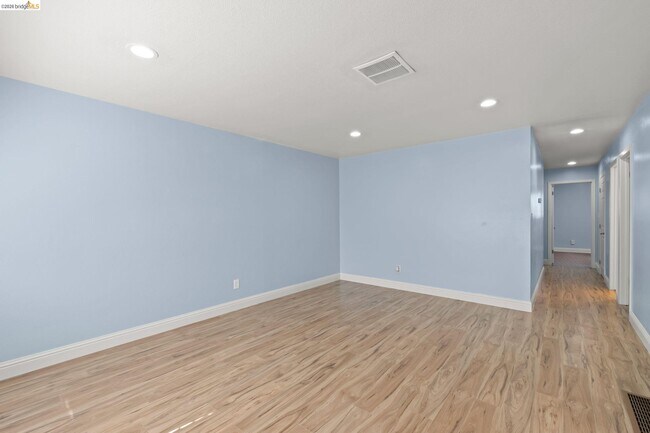 Building Photo - 172 William Way