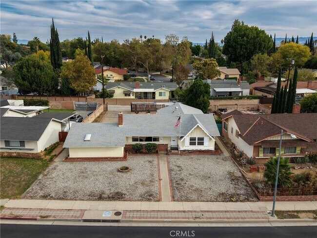 Building Photo - 8586 CA-27