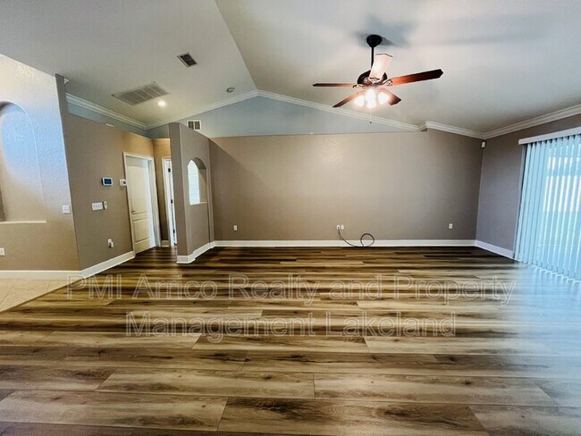 Building Photo - 4025 Byrds Crossing Dr