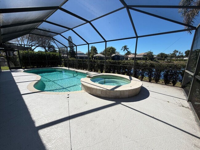 Building Photo - ANNUAL RENTAL - 3 BED / 2 BATH POOL HOME IN AUTUMN WOODS