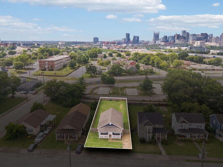 Building Photo - 226 Treutland Ave