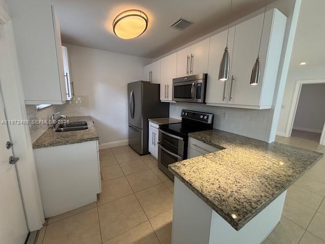 Building Photo - 3400 S Le Jeune Rd