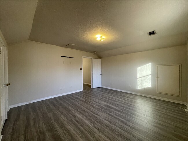 Building Photo - 16706 Stapley Dr